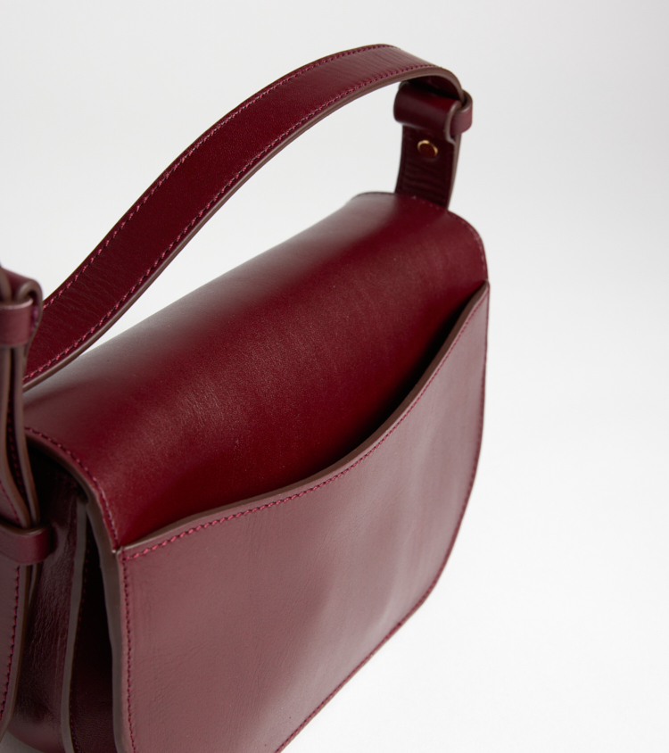 Bolso Maggie burdeos en piel de becerro 